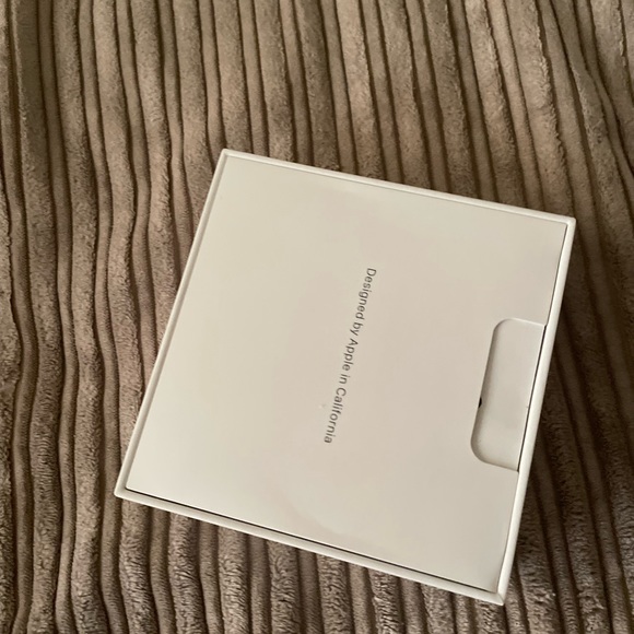 AirPod empty box - Picture 2 of 2